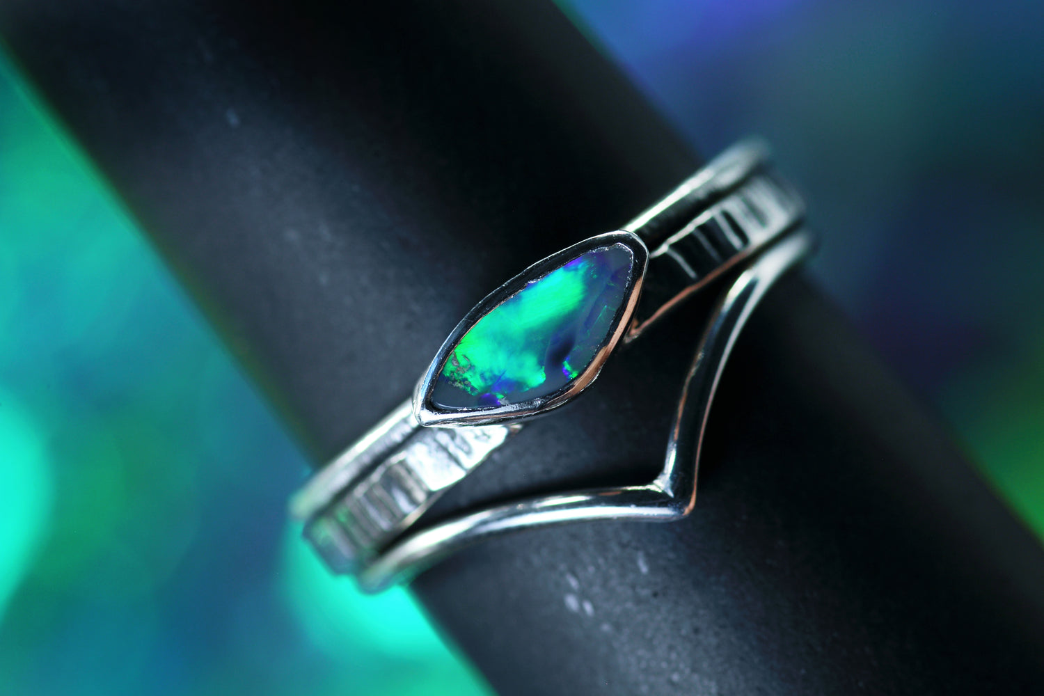 AURORA Bezaubernder Opalring aus Silber 925 · Ringgrösse EU 57 · Unikat