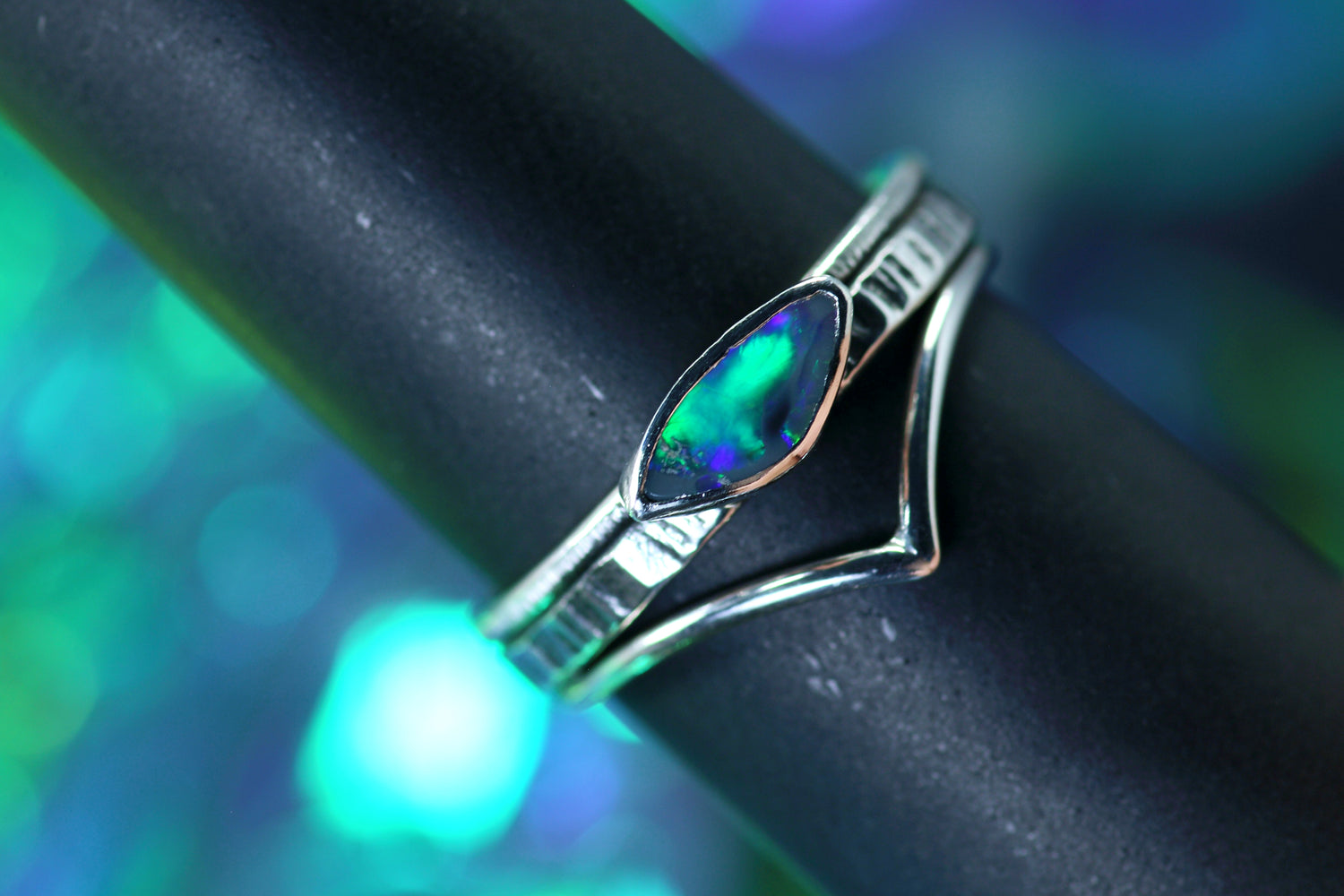 AURORA Bezaubernder Opalring aus Silber 925 · Ringgrösse EU 57 · Unikat