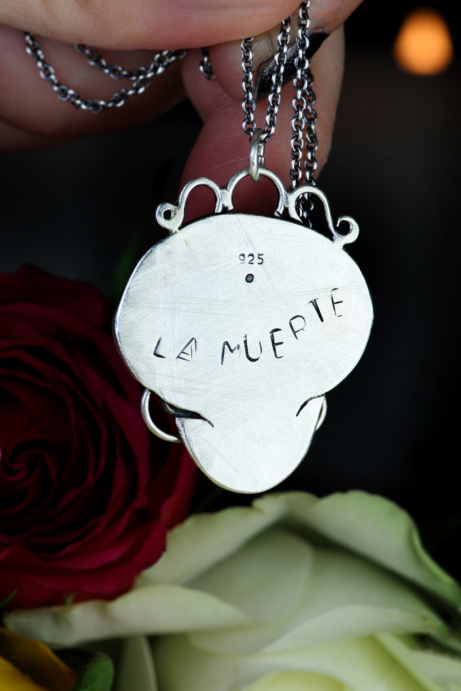 MEMENTO MORI Silberanhänger mit Mondstein & 18K Goldzahn · Totenkopf Maske · Dia de los Muertos · Unikat!