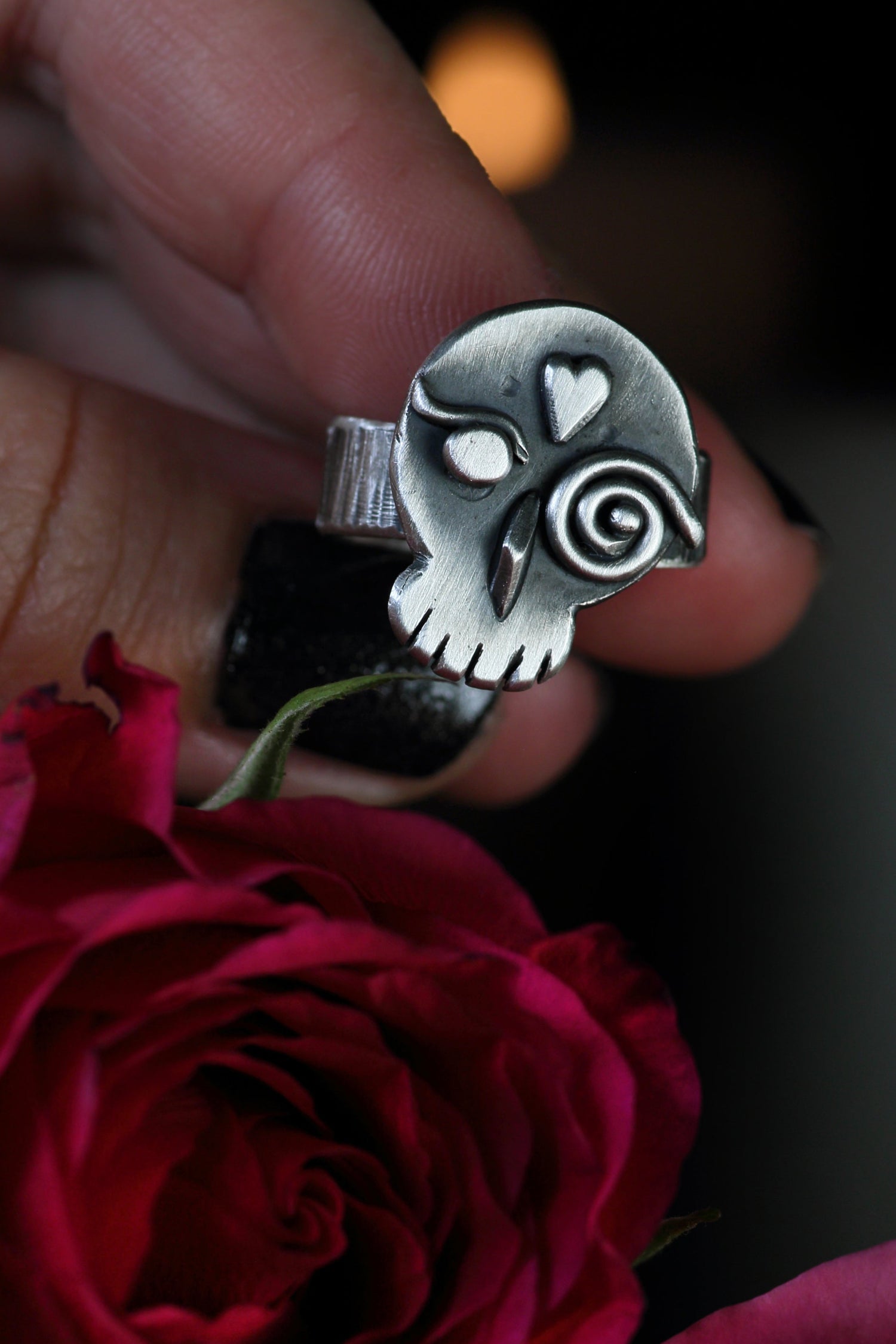 AMOR ETERNO Unikat Ring aus Silber 925 mit Totenkopf Maske · Dia de los Muertos