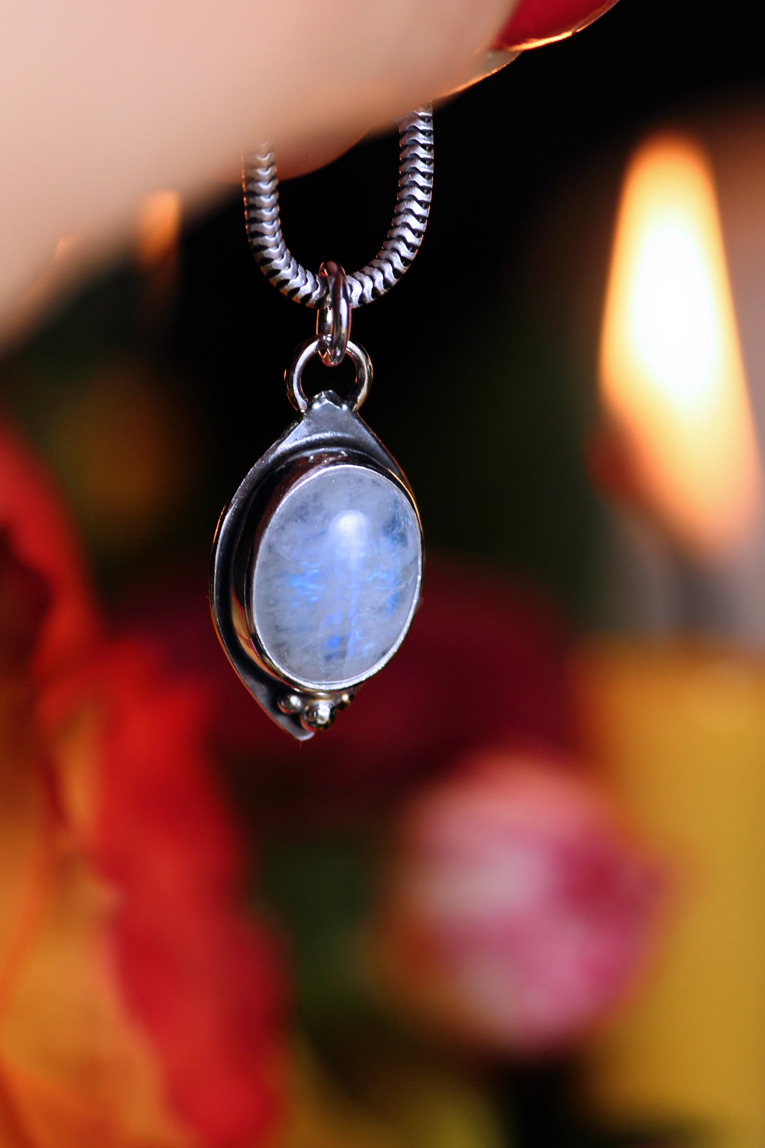 LUMINA Mondstein Anhänger aus 925 Silber · Licht der Seele · Dia de los Muertos