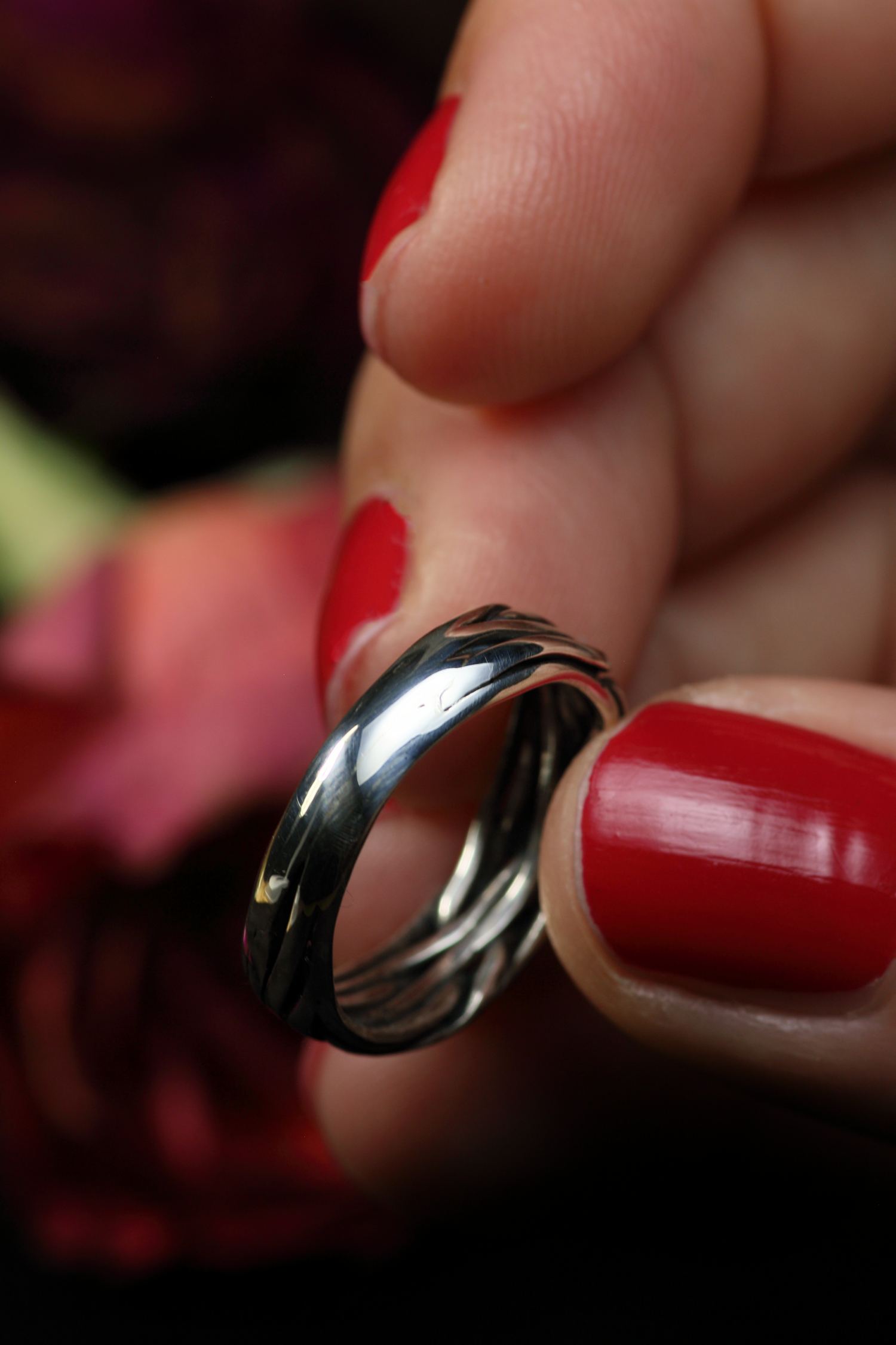 HERZ AUS GOLD – Infinity Ring aus Silber 925 mit handgefeiltem 18K Roségold Herz · Ringgrösse EU 53 -54