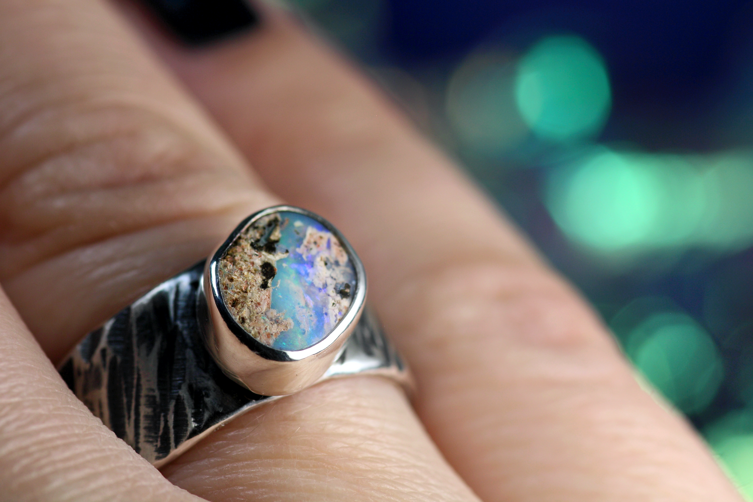 MARE IMMORTALE Boho Silberrring mit australischem Opal – Handgemachter, einzigartiger Unisex-Ring · Ringgrösse EU 59