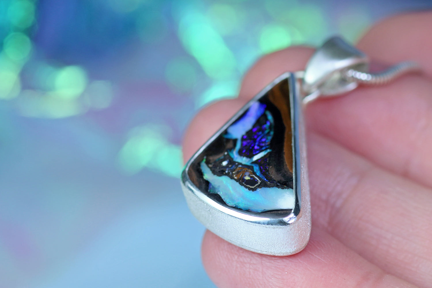 ARCANA MARINA Silberanhänger mit australischem Opal – Mystischer Silberschmuck