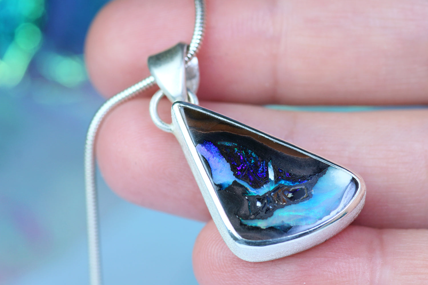 ARCANA MARINA Silberanhänger mit australischem Opal – Mystischer Silberschmuck