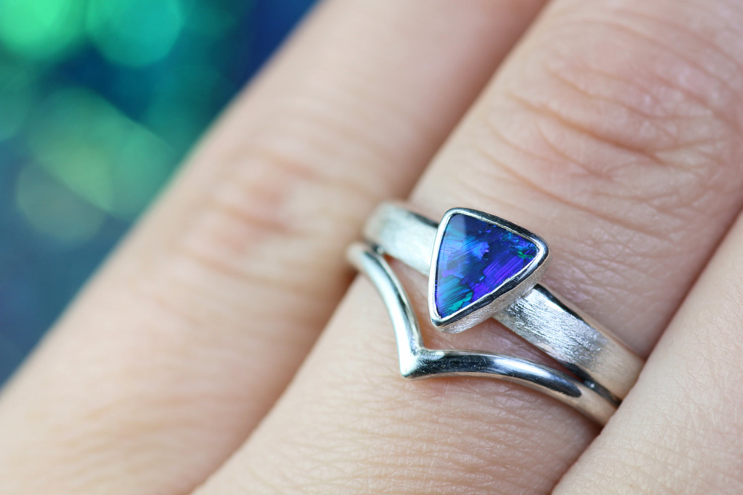 LUNA SERENA Boho Silberring mit australischem Opal · EU 58