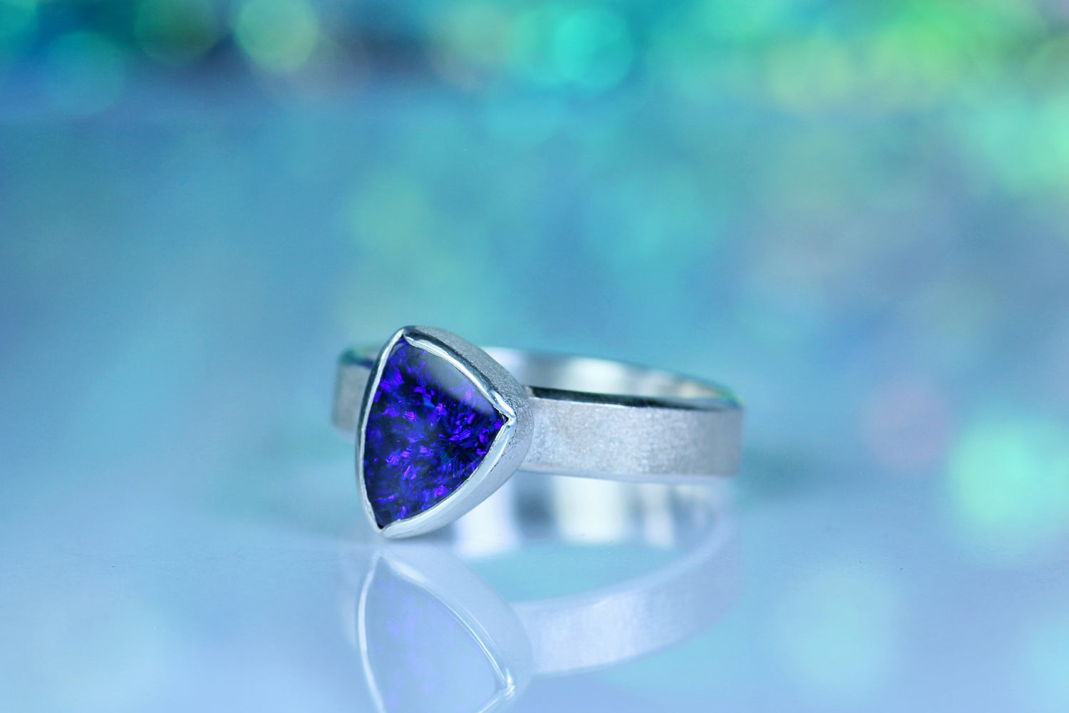 STELLA OBSCURA Silberring mit australischem Opal – Ringgrösse EU 57