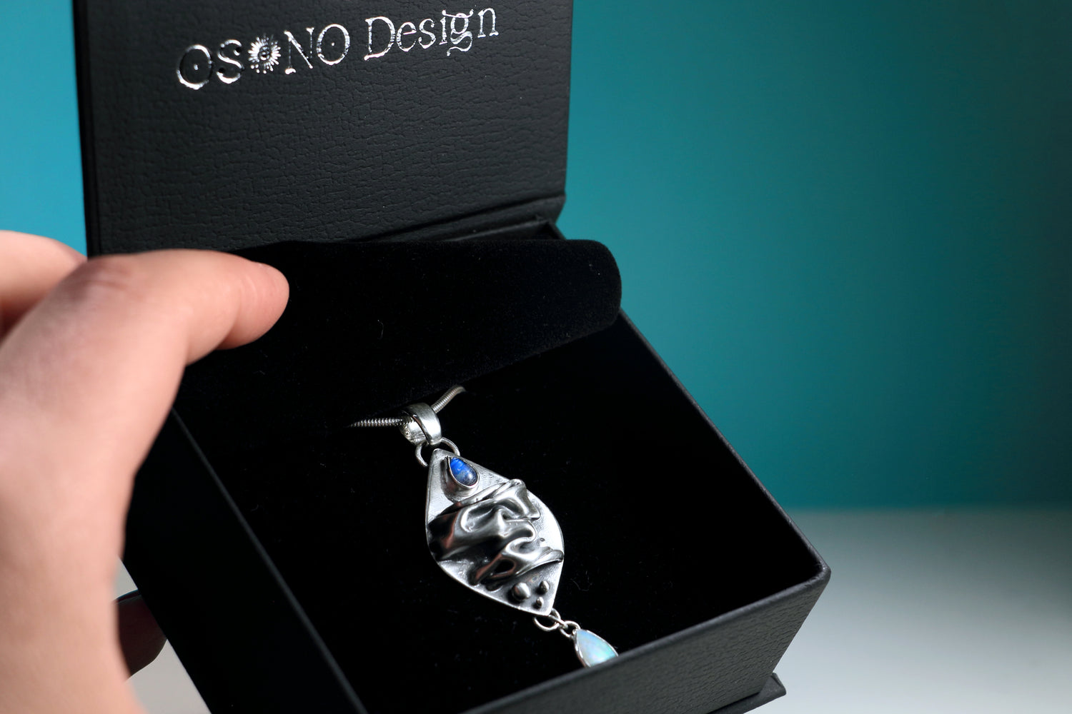 LACRIMA Silberanhänger mit Mondstein & Crystal Opal Anhänger