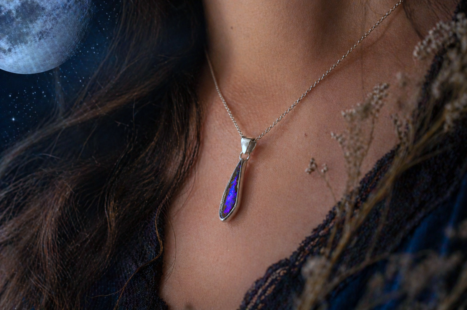 AURORA ELECTRA Silberanhänger mit australischem Boulder Opal