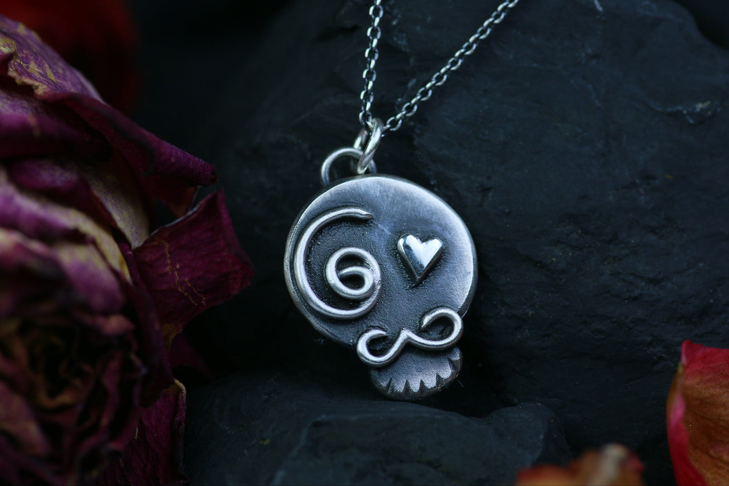 EL CABALLERO Totenkopf Anhänger aus Silber 925 · Dia de los Muertos · Unikates Design