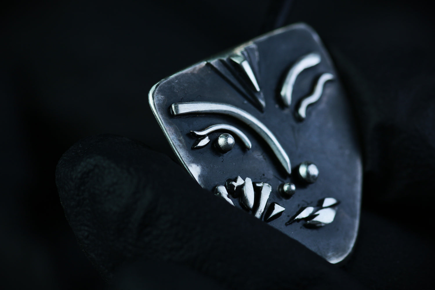 EURYDICE Silberanhänger Kunst Maske · SILVER MIRAGE Serie #4