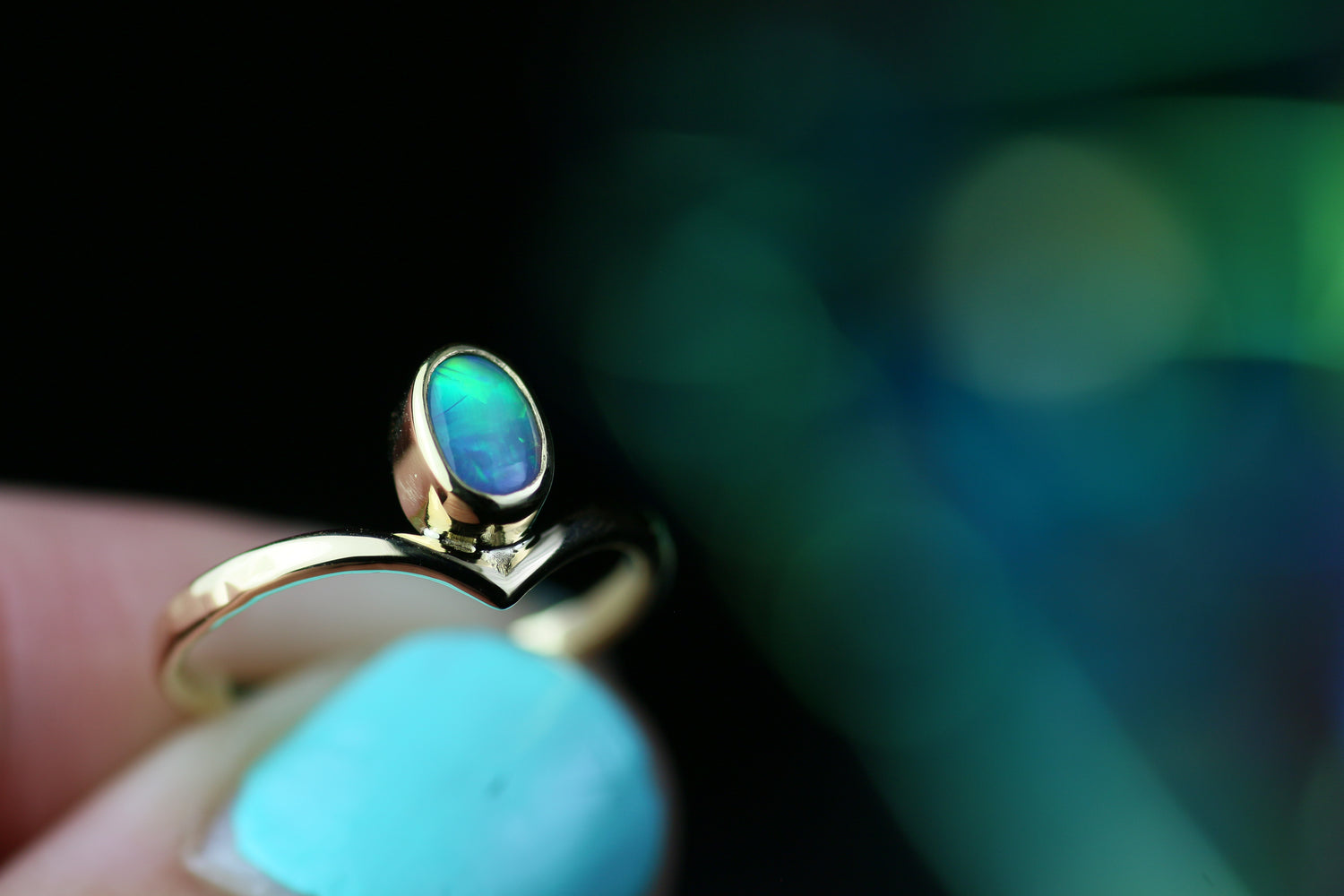 AUREA LAGUNA Opalring aus 18K Gelbgold · Ringgrösse EU 50