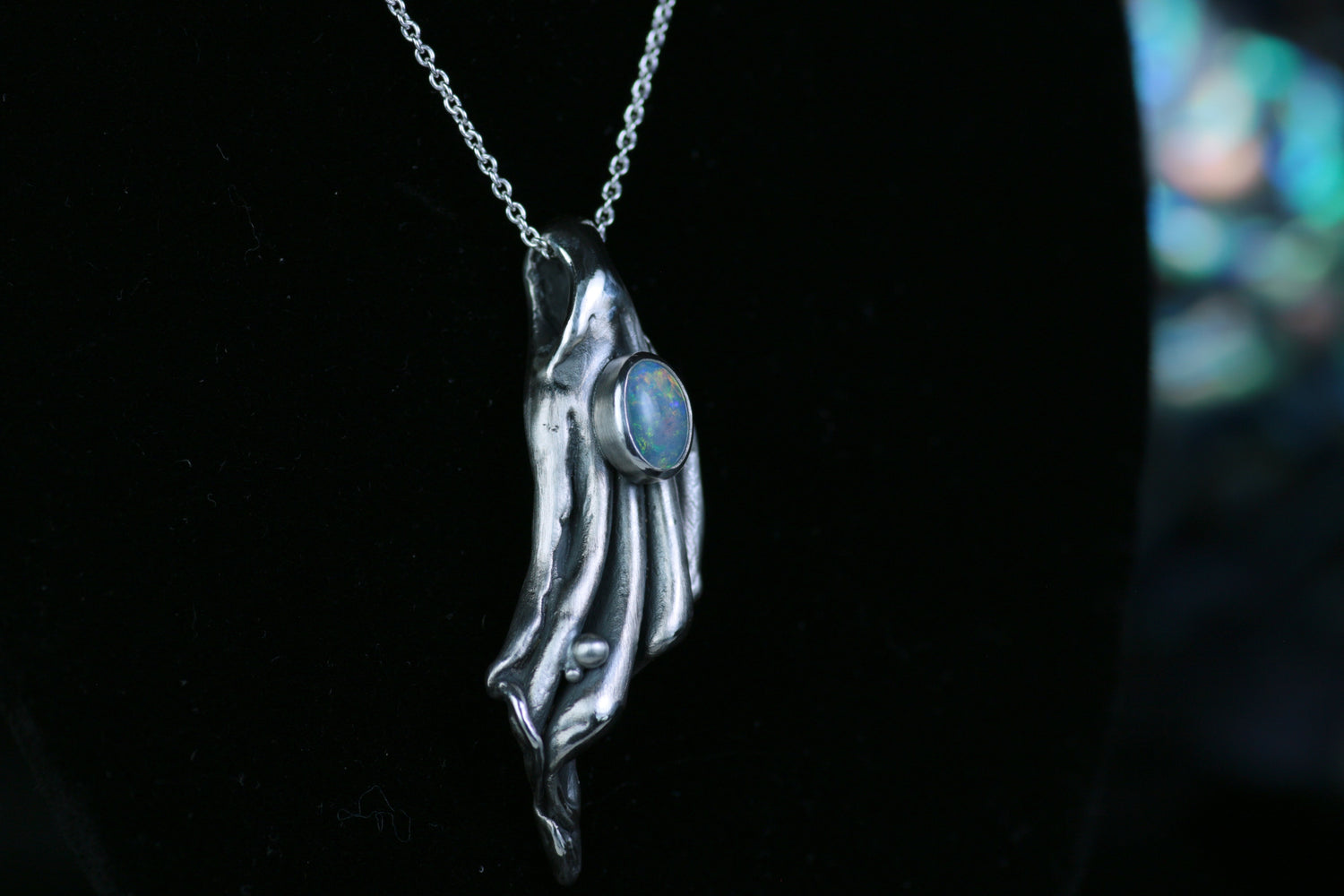 AVELIA Anhänger – Designer Anhänger aus 925 Silber mit Opal | Unikat