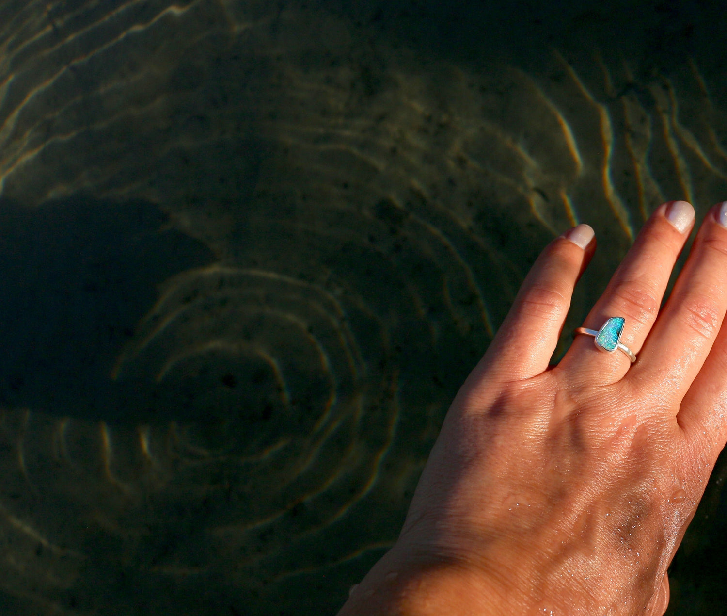 MAREA Ring • Designer Silberring 925 mit australischem Opal · Ringgrösse EU 57