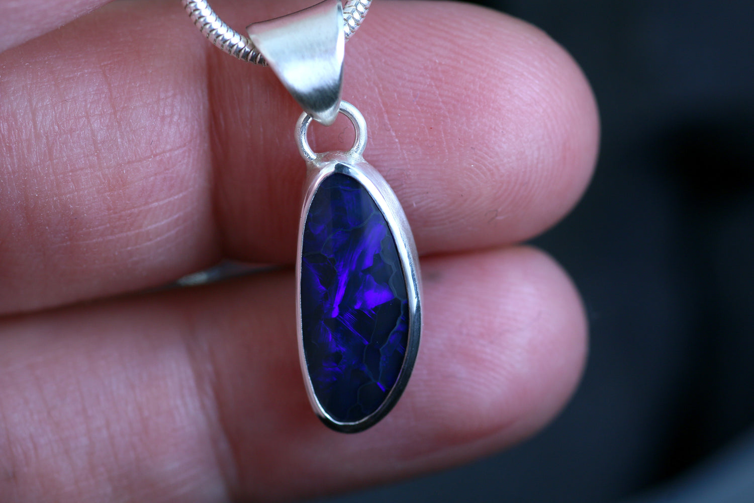 SOLIS OBSCURA Black Opal Unikat-Anhänger aus Silber 925