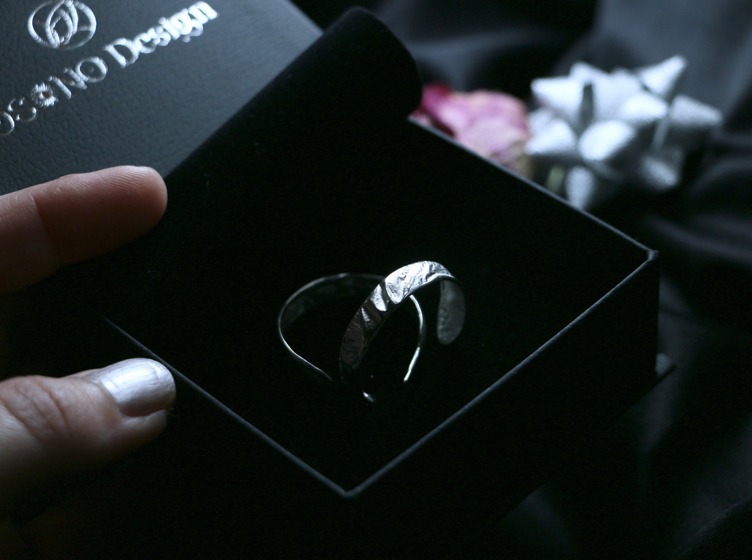 CELIA Texturierte, breite Designer-Creolen · aus Silber 925 oder 14k Massiv-Gold