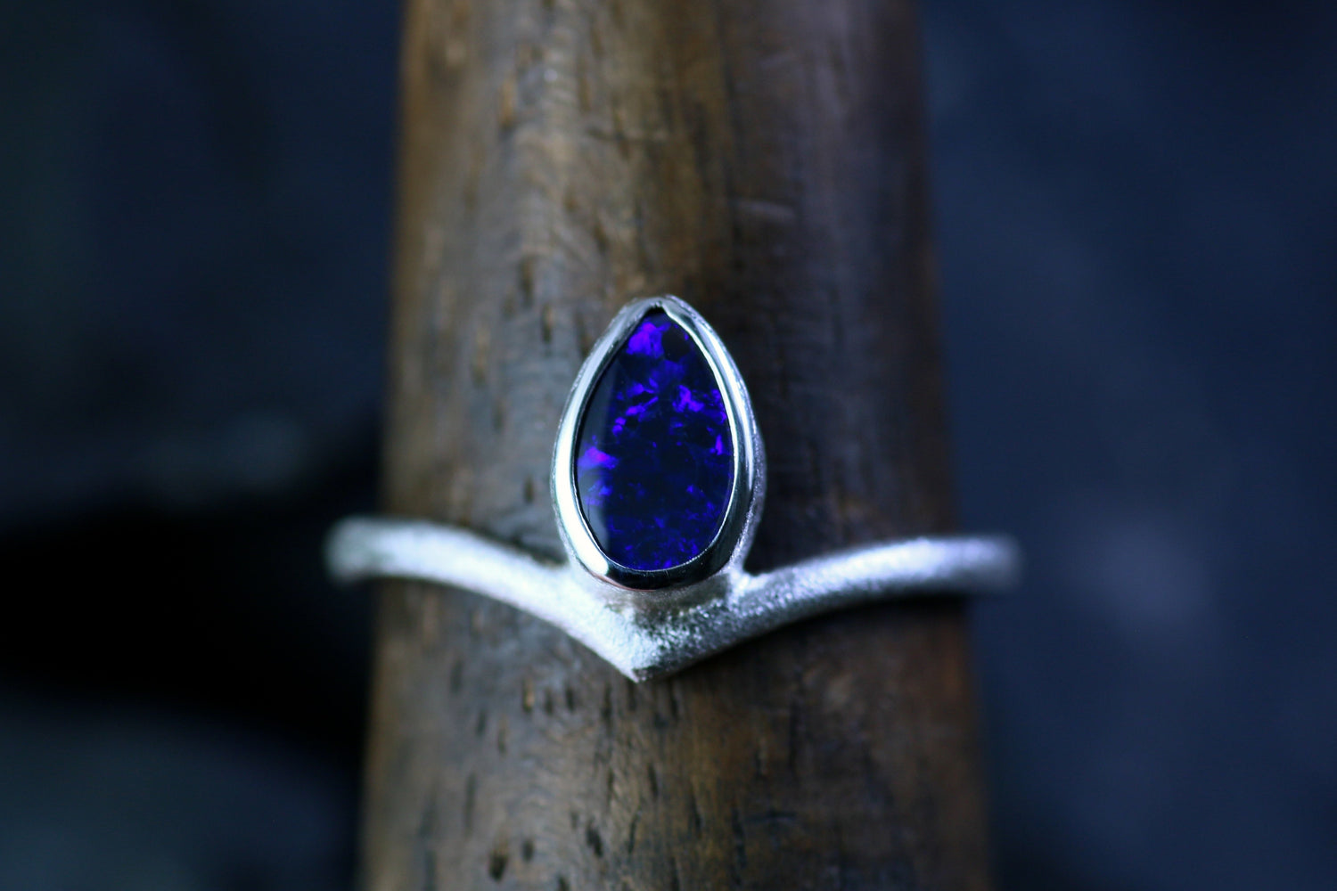LACRIMA INDIGO Black Opal Ring aus Silber 925 · Ringgrösse EU 50 - 51