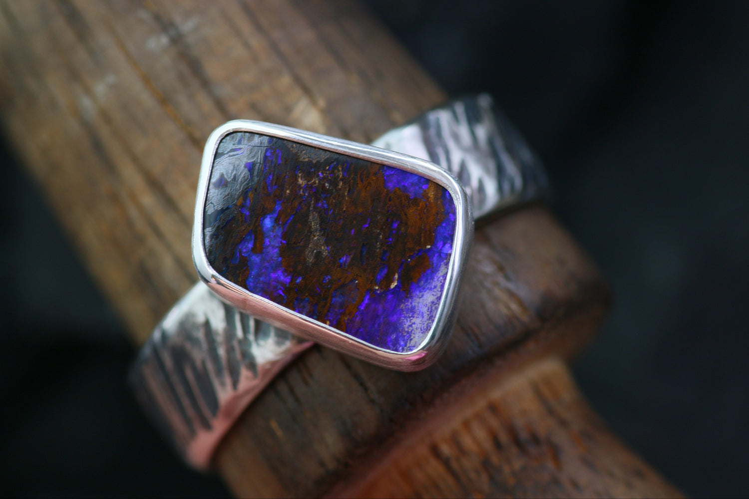 NAMIR PURPURA Silberring mit australischem Opal · EU 66