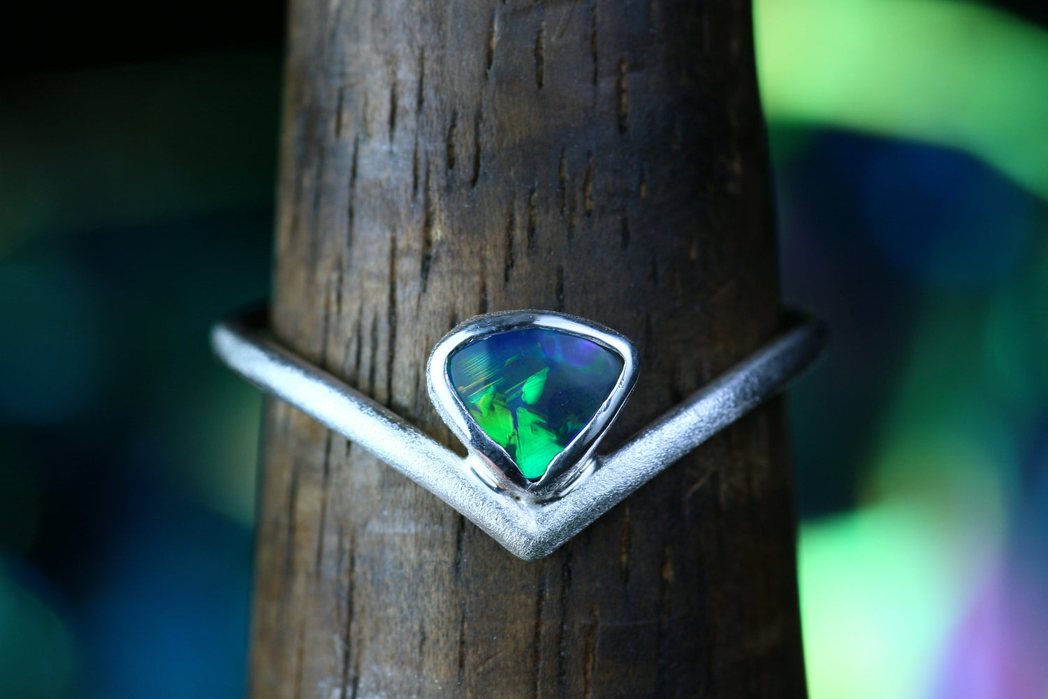 AURALIS Wunderschöner Opal Silberring · Grösse EU 55