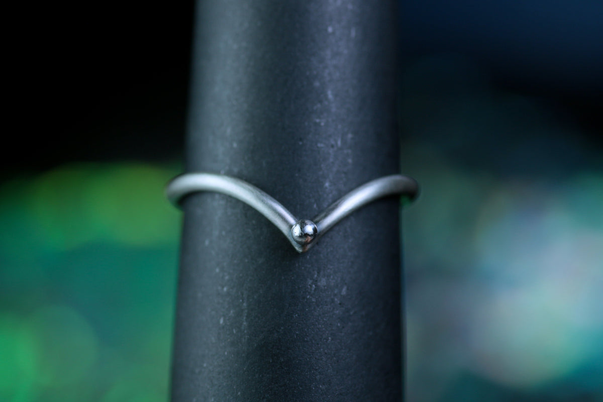 LEDA Ring • Beisteckring aus 925 Silber mit Silberperle · Grösse wählbar