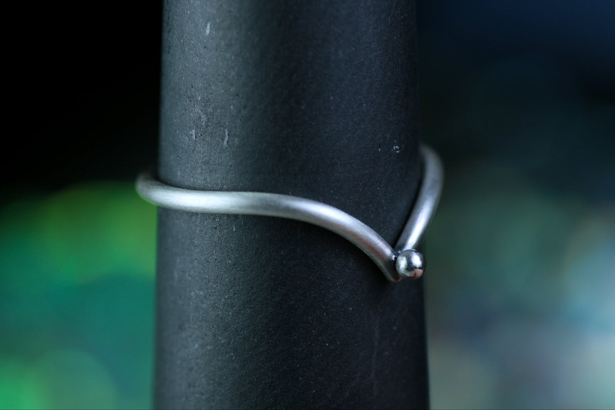 LEDA Ring • Beisteckring aus 925 Silber mit Silberperle · Grösse wählbar