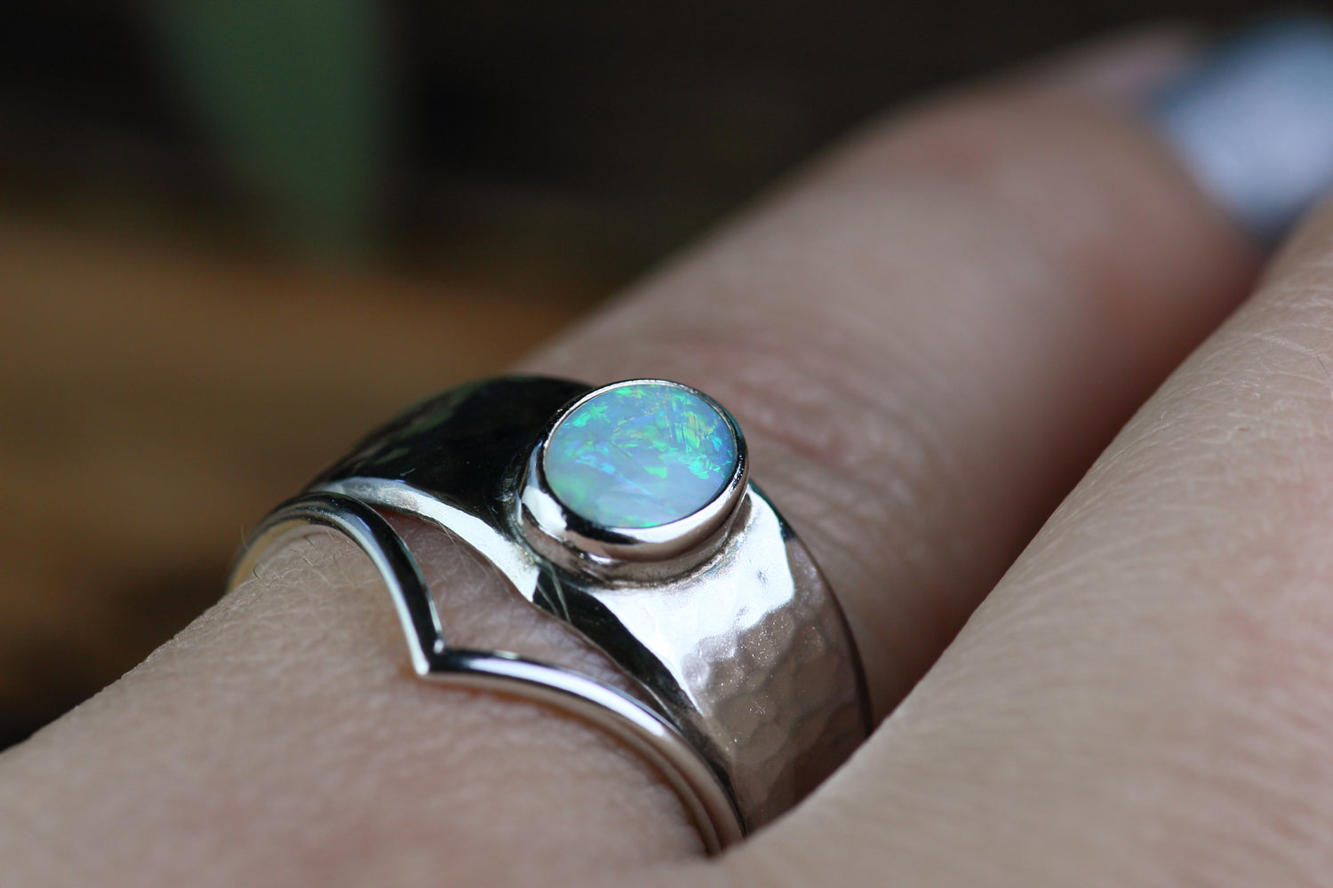 AURA LUNA Zauberhafter Boho Silberring mit Crystal Opal · EU 53