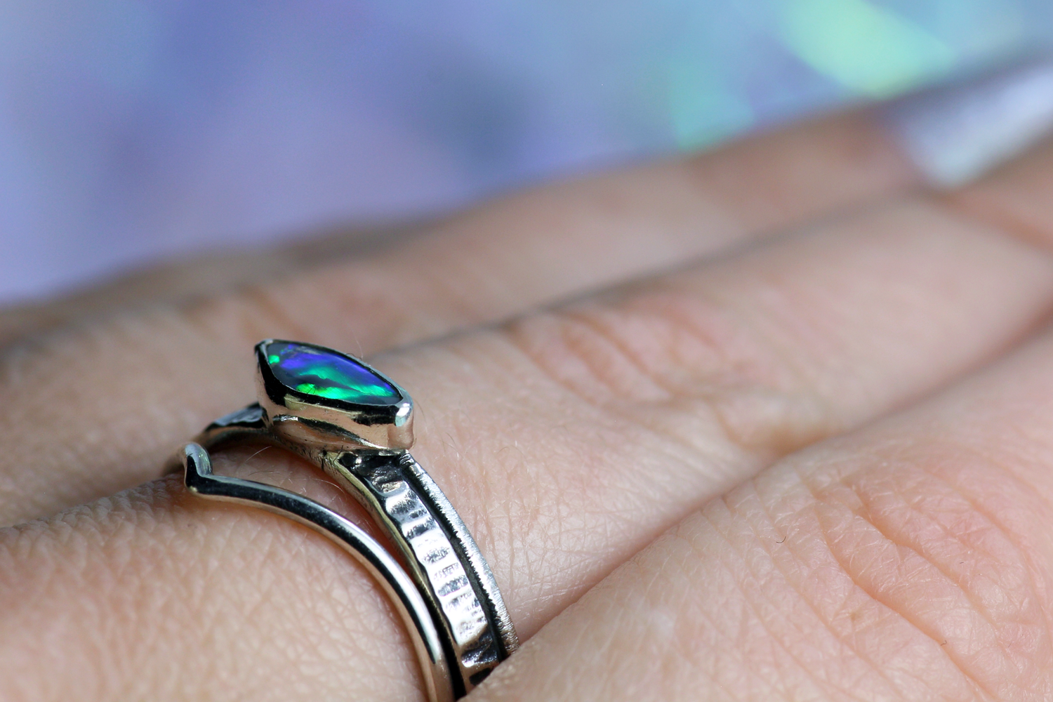 AURORA Bezaubernder Opalring aus Silber 925 · Ringgrösse EU 57 · Unikat