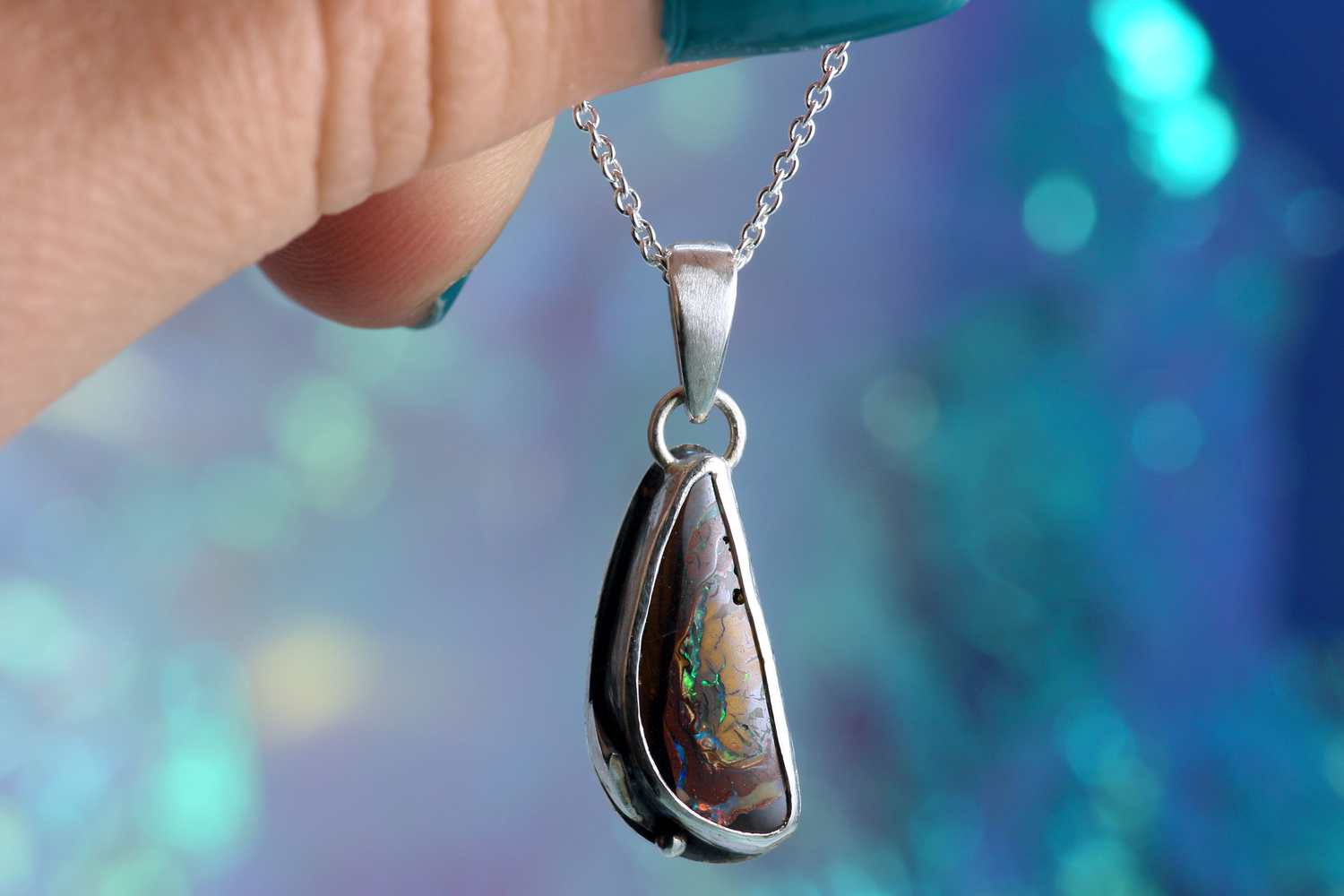AURION Silberanhänger mit australischem Matrix Opal – Handgemachter, einzigartiger Anhänger