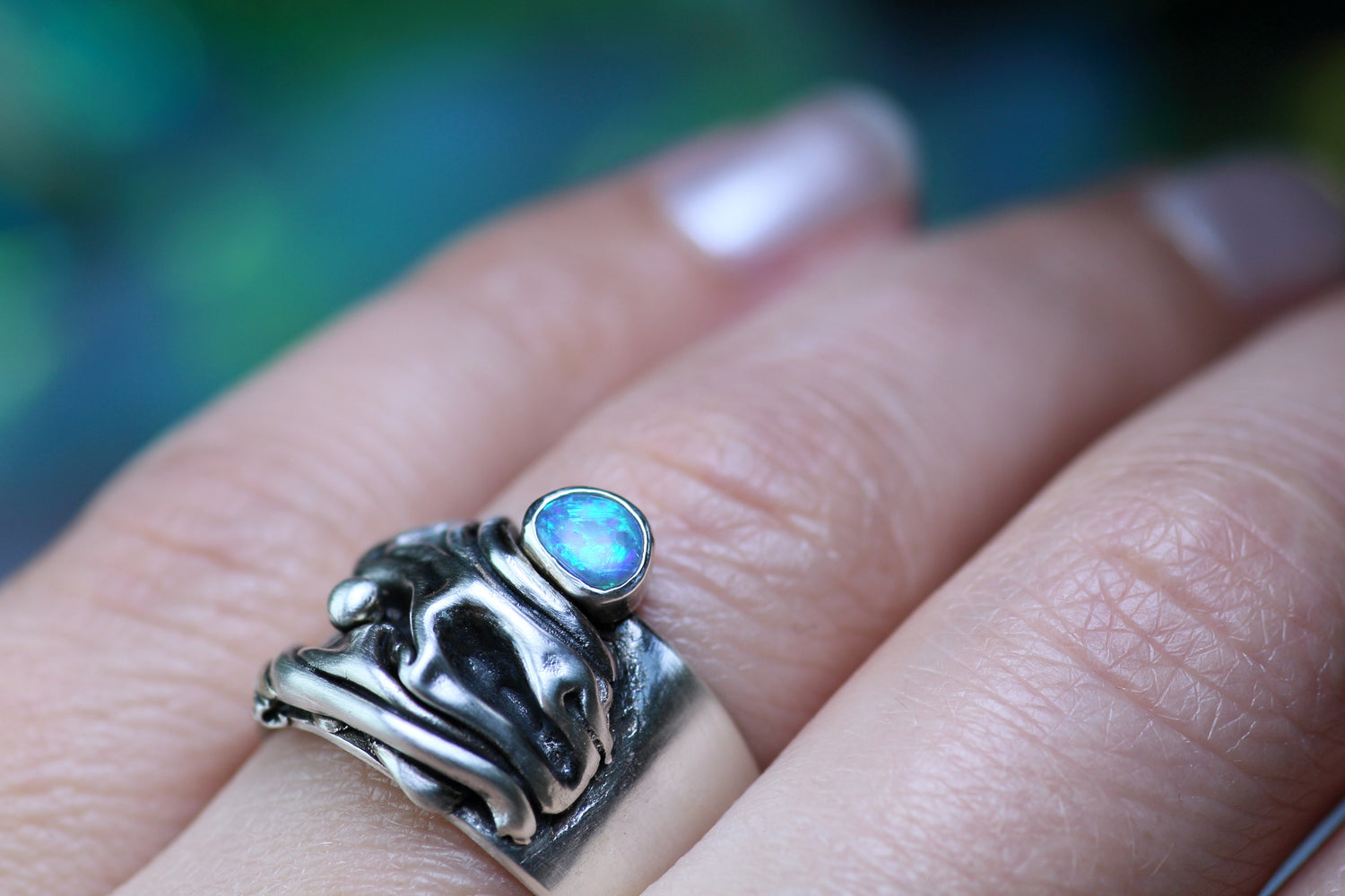 CORAL Opalring aus Silber 925 in kunstvollem Design · EU 57