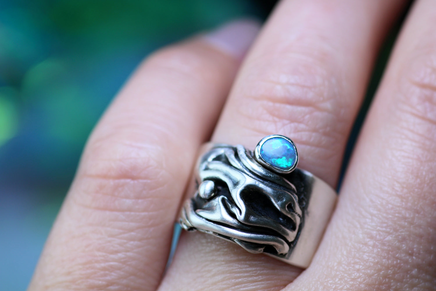 CORAL Opalring aus Silber 925 in kunstvollem Design · EU 57