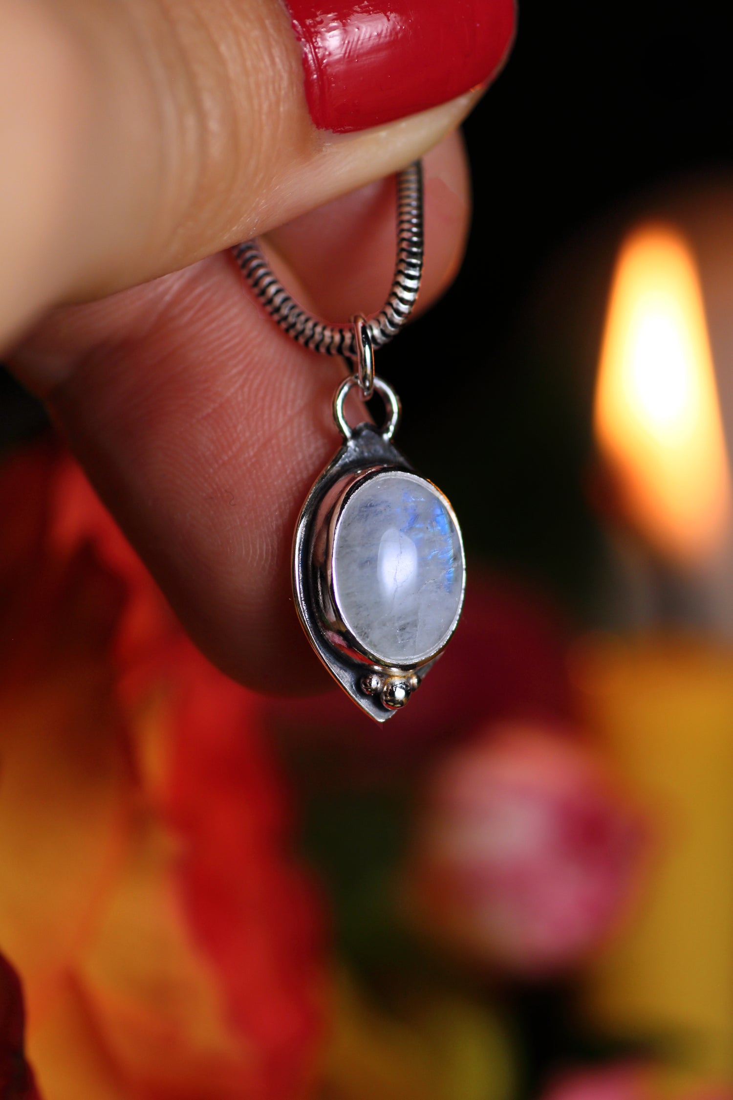 LUMINA Mondstein Anhänger aus 925 Silber · Licht der Seele · Dia de los Muertos