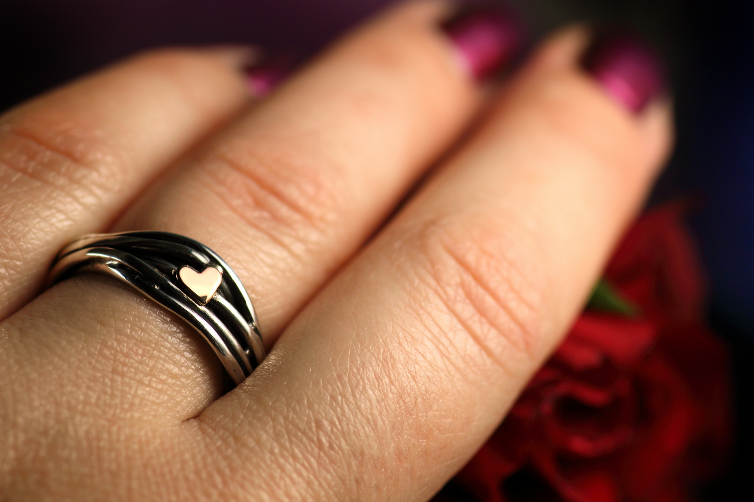 HERZ AUS GOLD INFINITY Unikat Ring aus Silber 925 mit 18k Rosé Gold · Ringgrösse EU 53