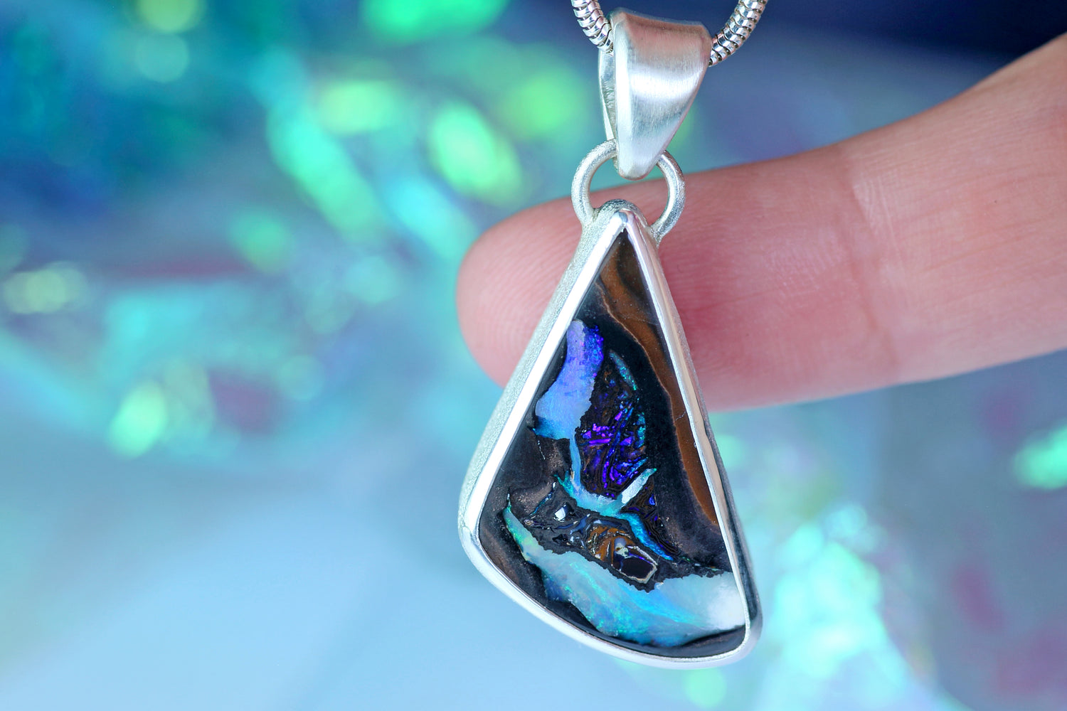 ARCANA MARINA Silberanhänger mit australischem Opal – Mystischer Silberschmuck