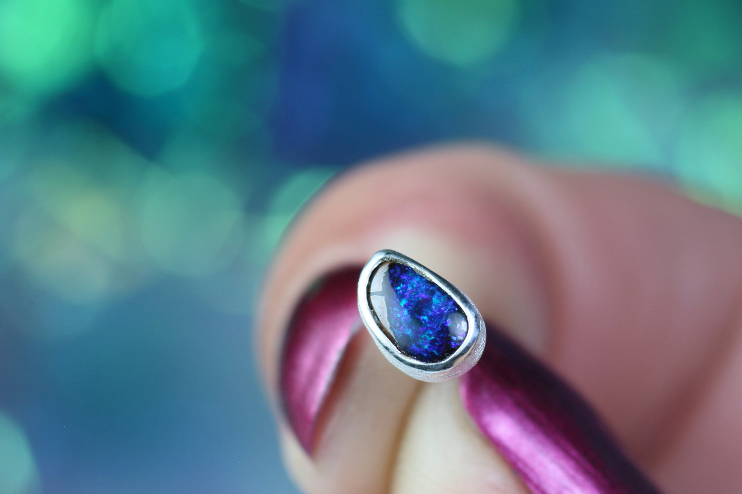 ASTRALIS ORBIS Ohrstecker aus Silber mit australischen Opalen