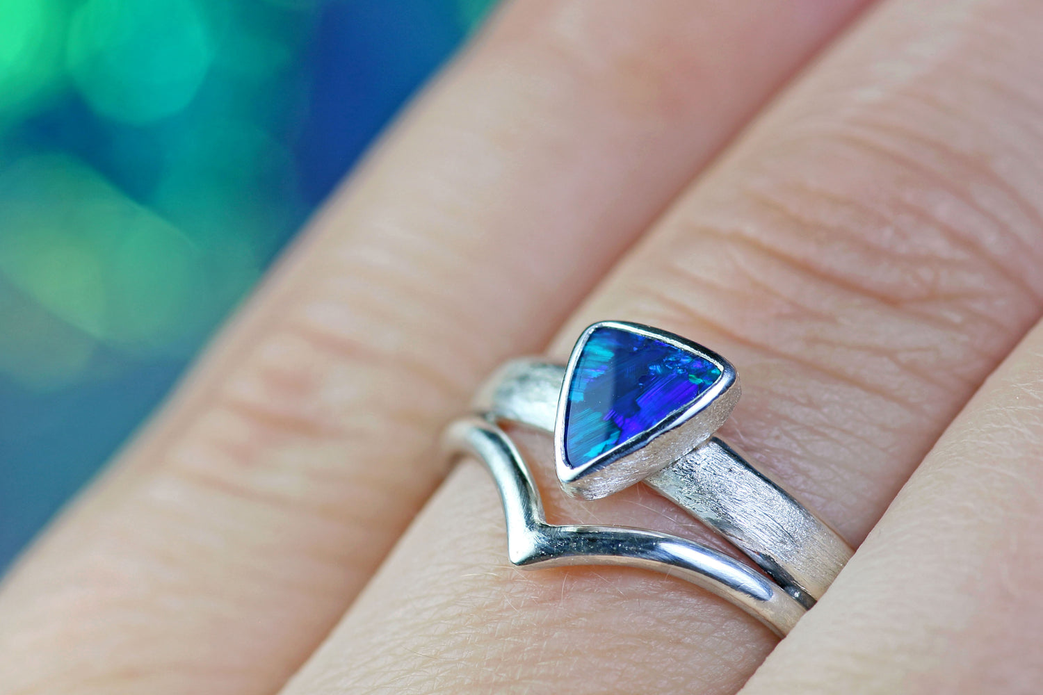 LUNA SERENA Boho Silberring mit australischem Opal · EU 58