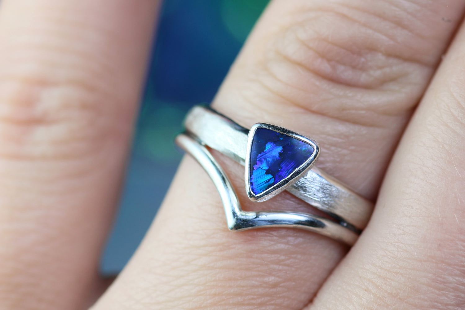 LUNA SERENA Boho Silberring mit australischem Opal · EU 58