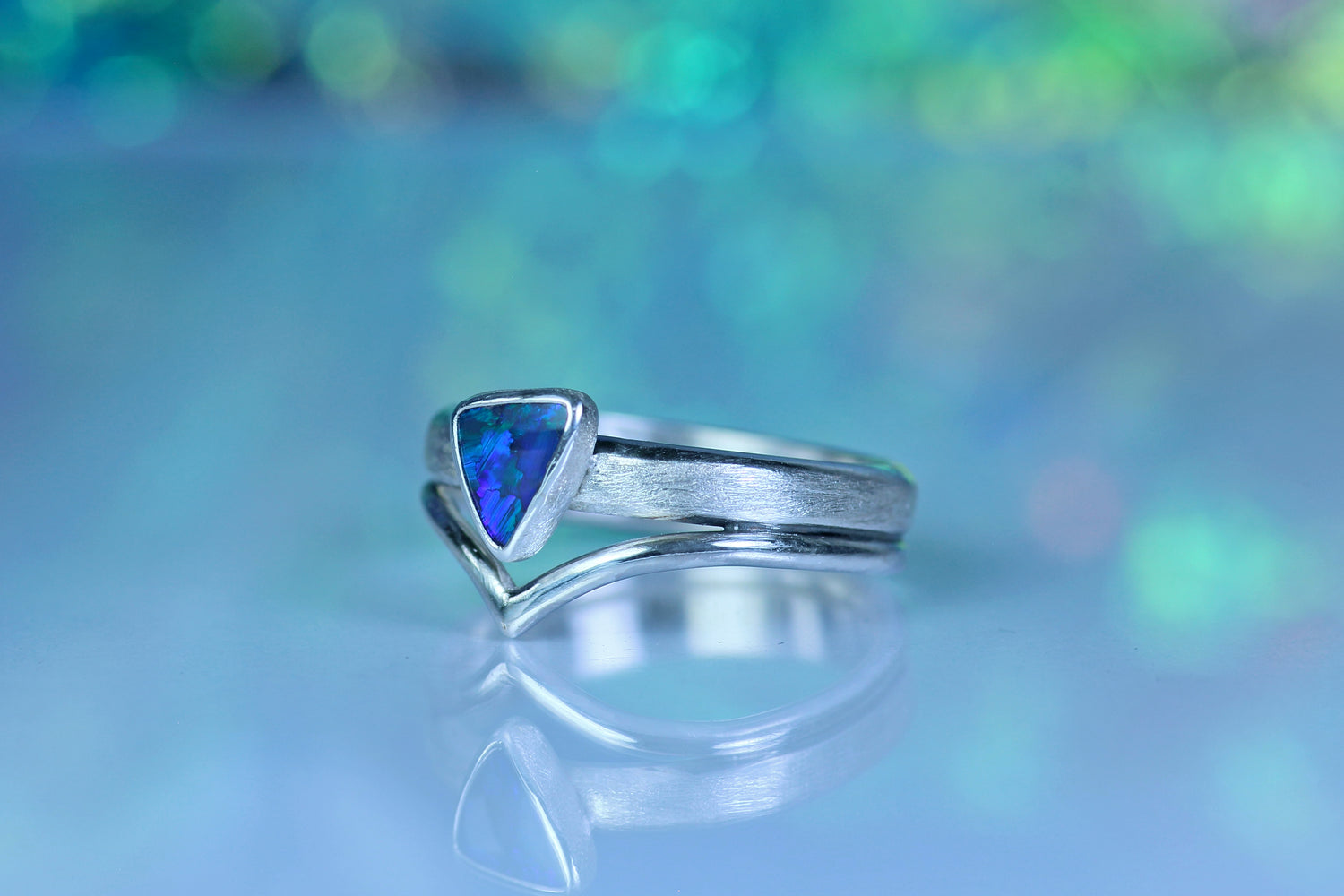 LUNA SERENA Boho Silberring mit australischem Opal · EU 58