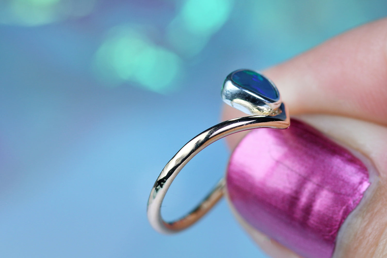 AURORA ETERNA Bicolor Ring in 18k Roségold mit Black Opal in Silber · EU 50 - 51