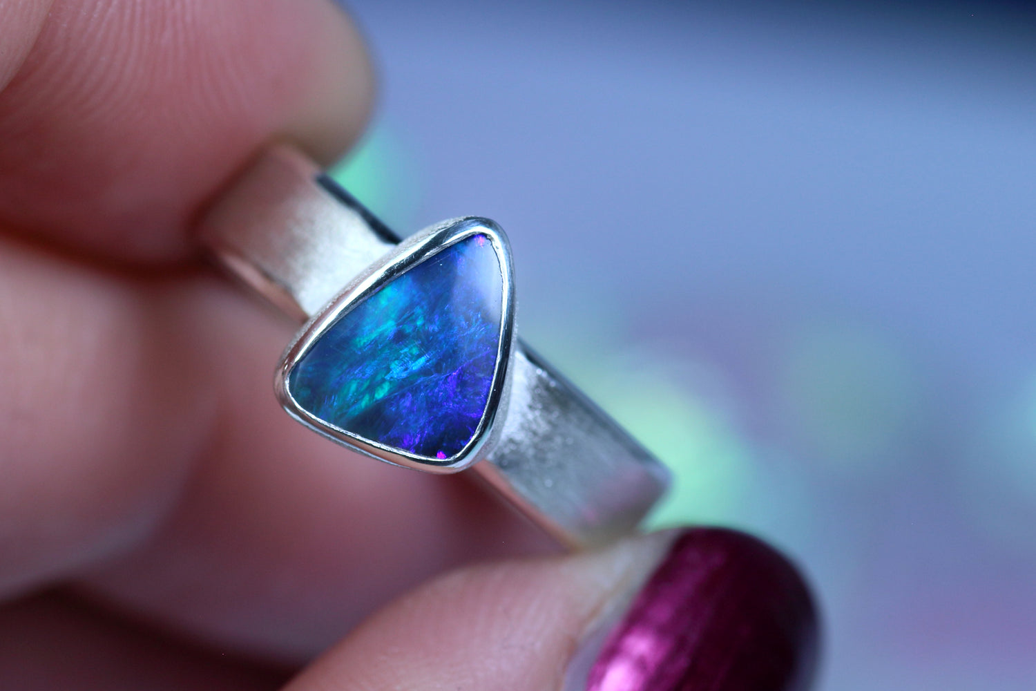 MARIS ASTRALIS Silberring mit Australischem Opal · EU 58