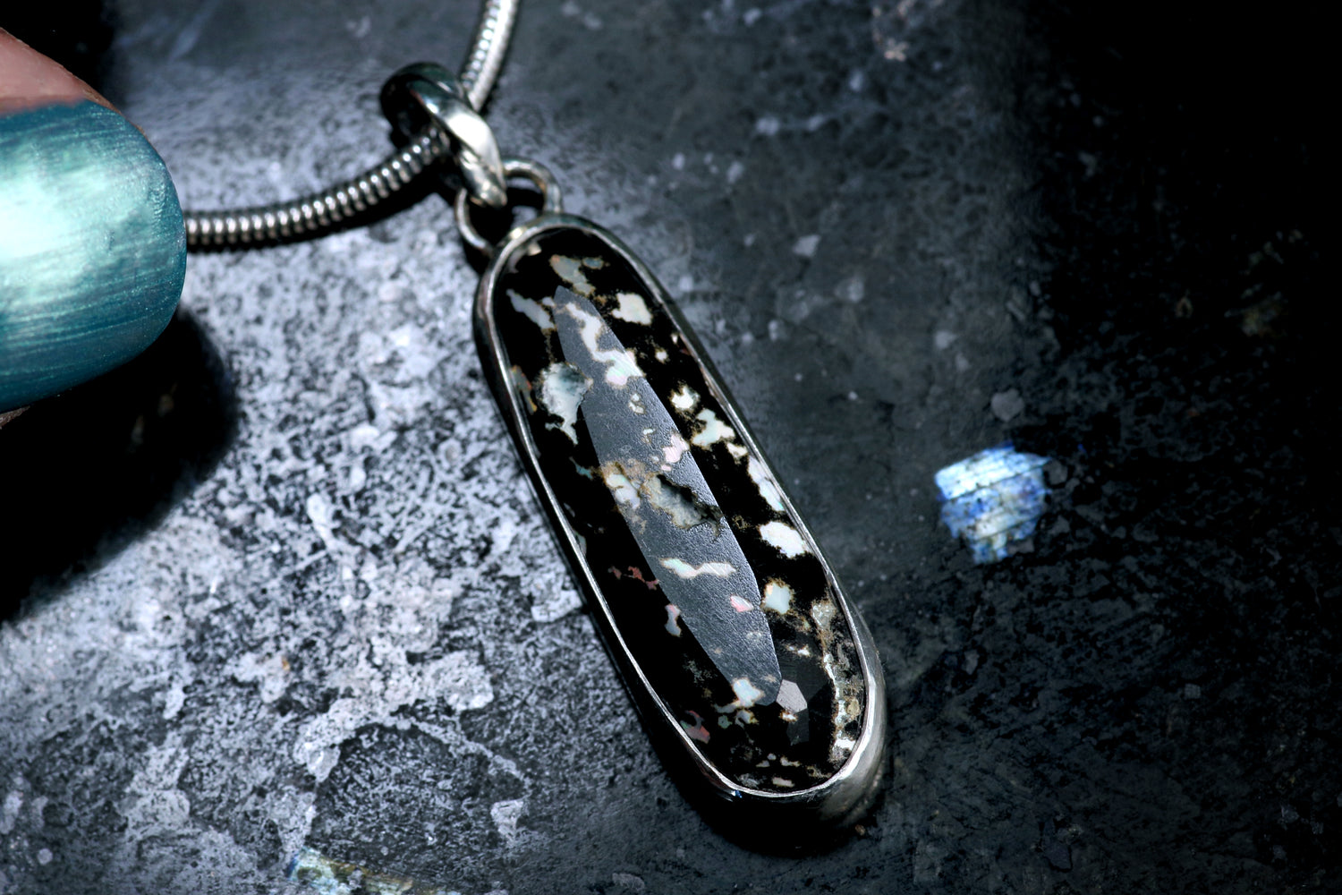 AURORA FERA Einzigartiger Mexikanischer Leoparden Opal Silberanhänger