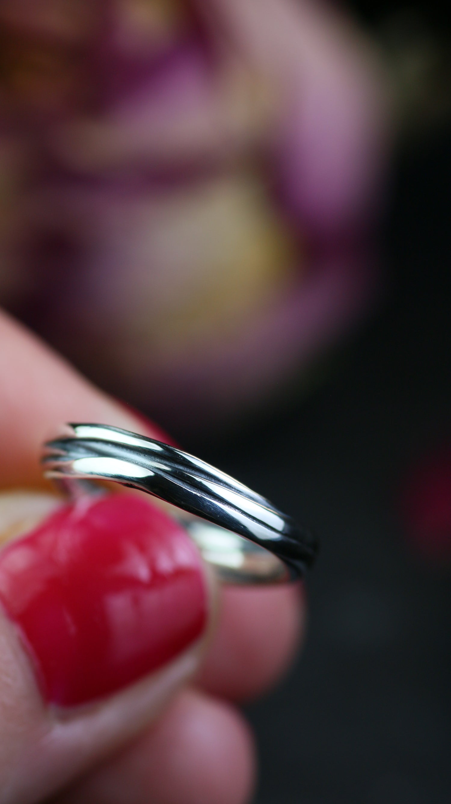 HERZ AUS GOLD – Infinity Ring aus Silber 925 mit handgefeiltem 18K Roségold Herz · Ringgrösse EU 52 - 53