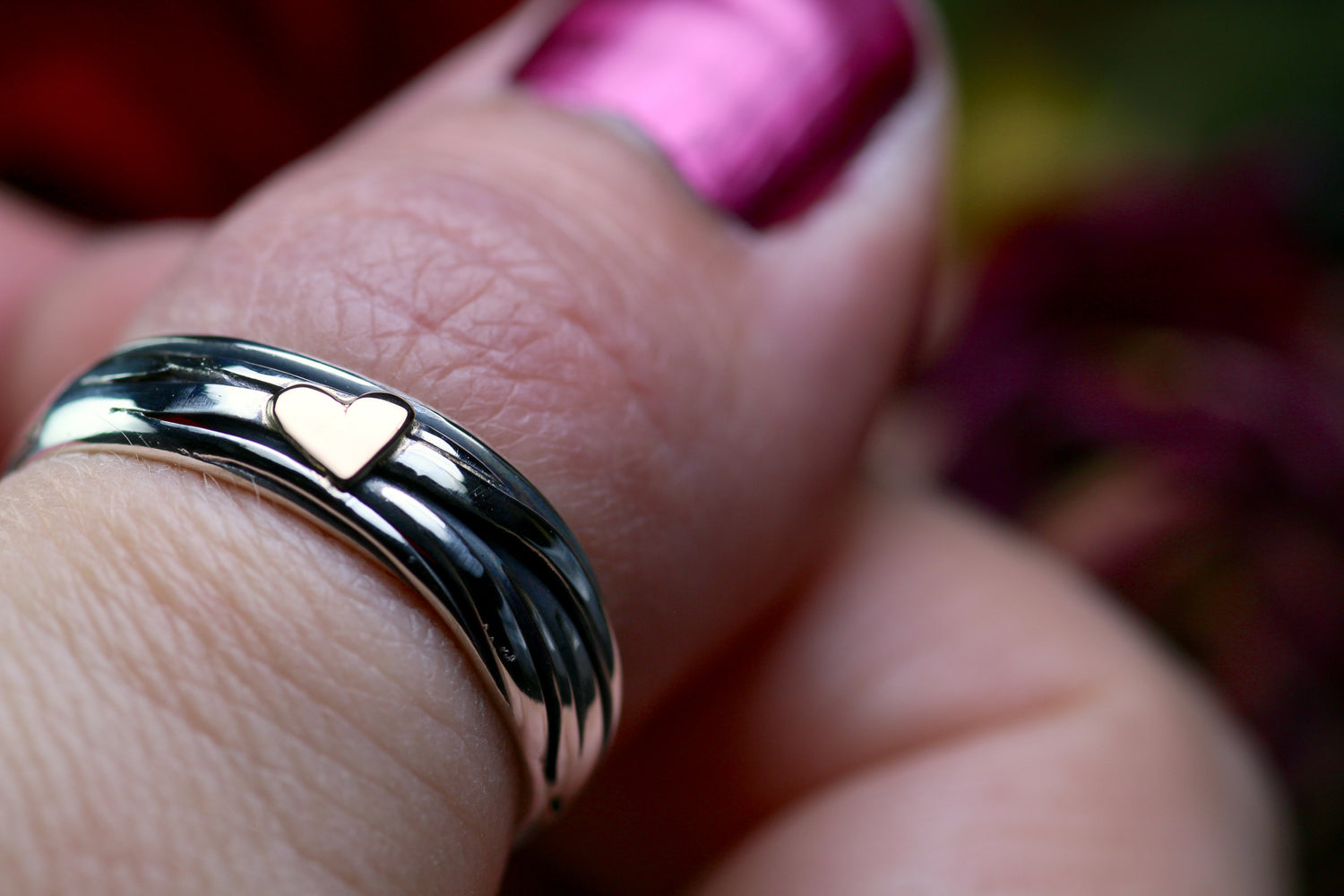 HERZ AUS GOLD INFINITY Unikat Ring aus Silber 925 mit 18k Rosé Gold Herz · Ringgrösse EU 60