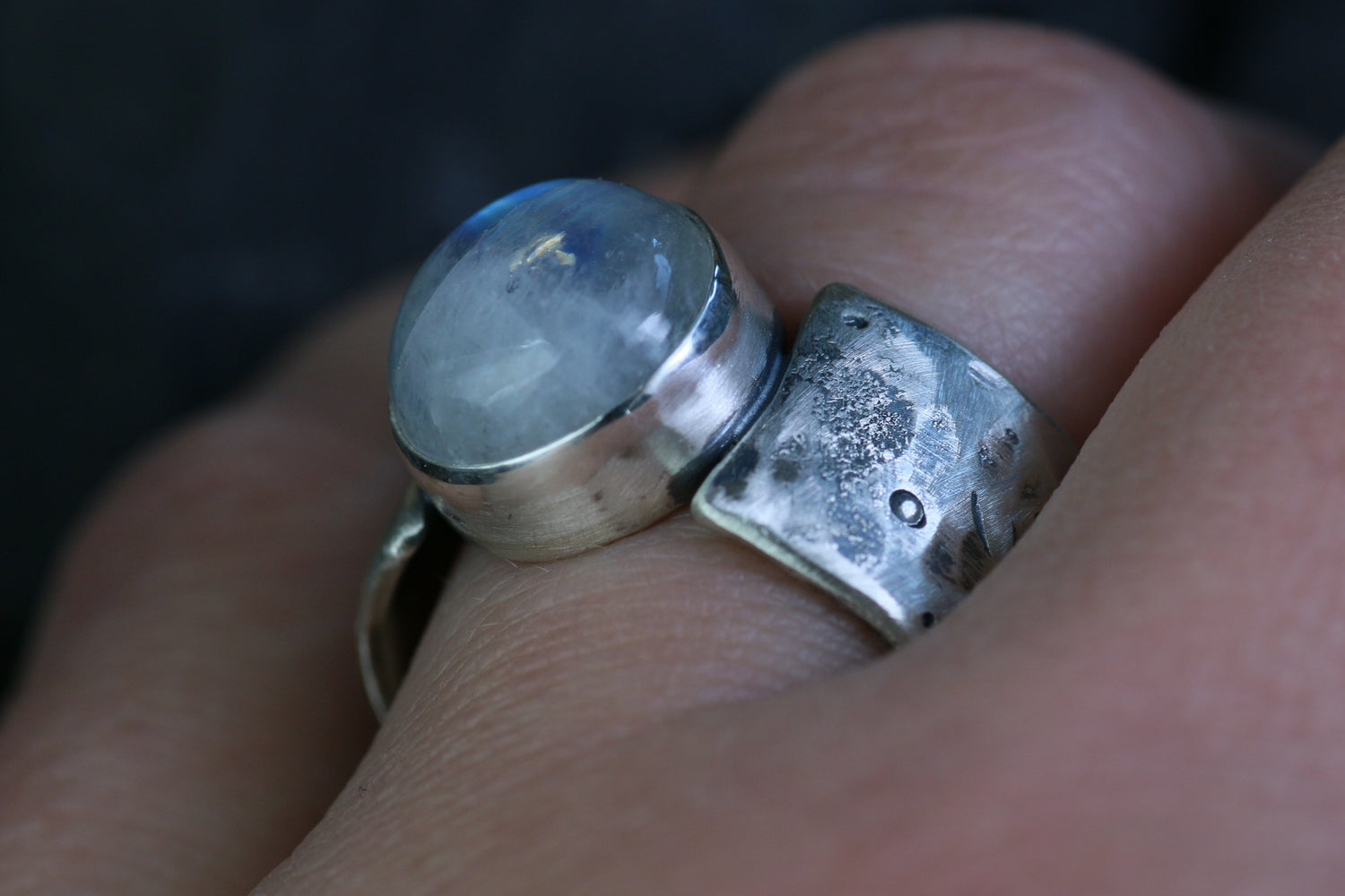 LUNA SELENA Moonstone Ring · One-of-a-kind in Sterling Silver 925