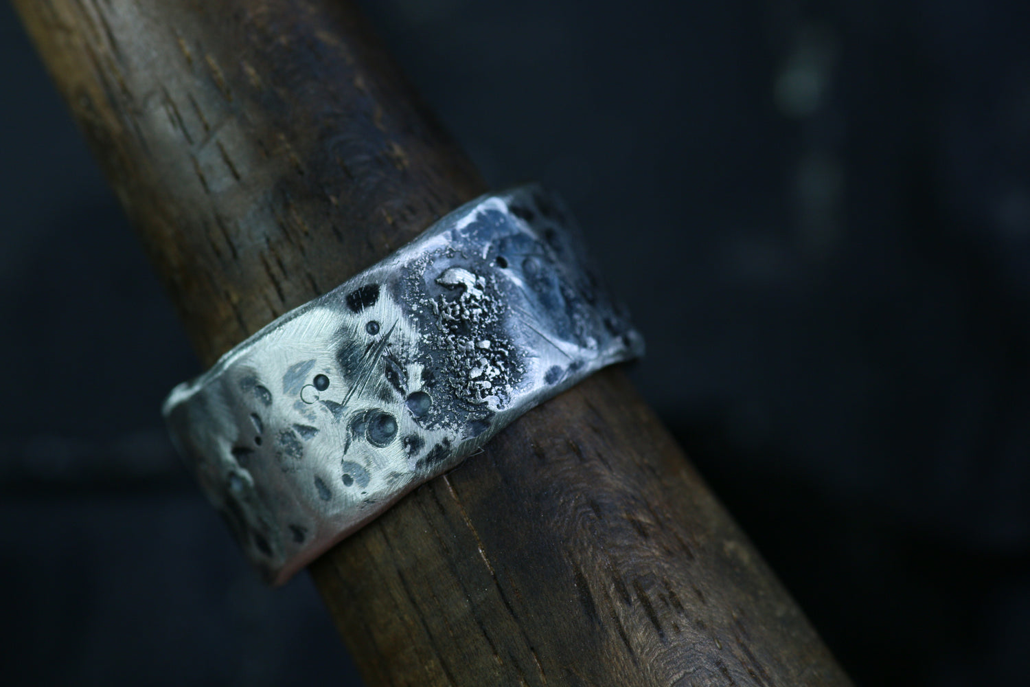 LUNA SELENA Moonstone Ring · One-of-a-kind in Sterling Silver 925