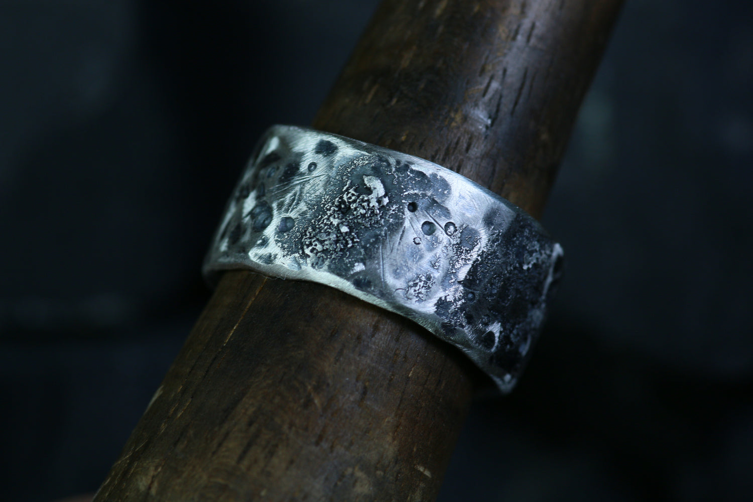 LUNA SELENA Moonstone Ring · One-of-a-kind in Sterling Silver 925