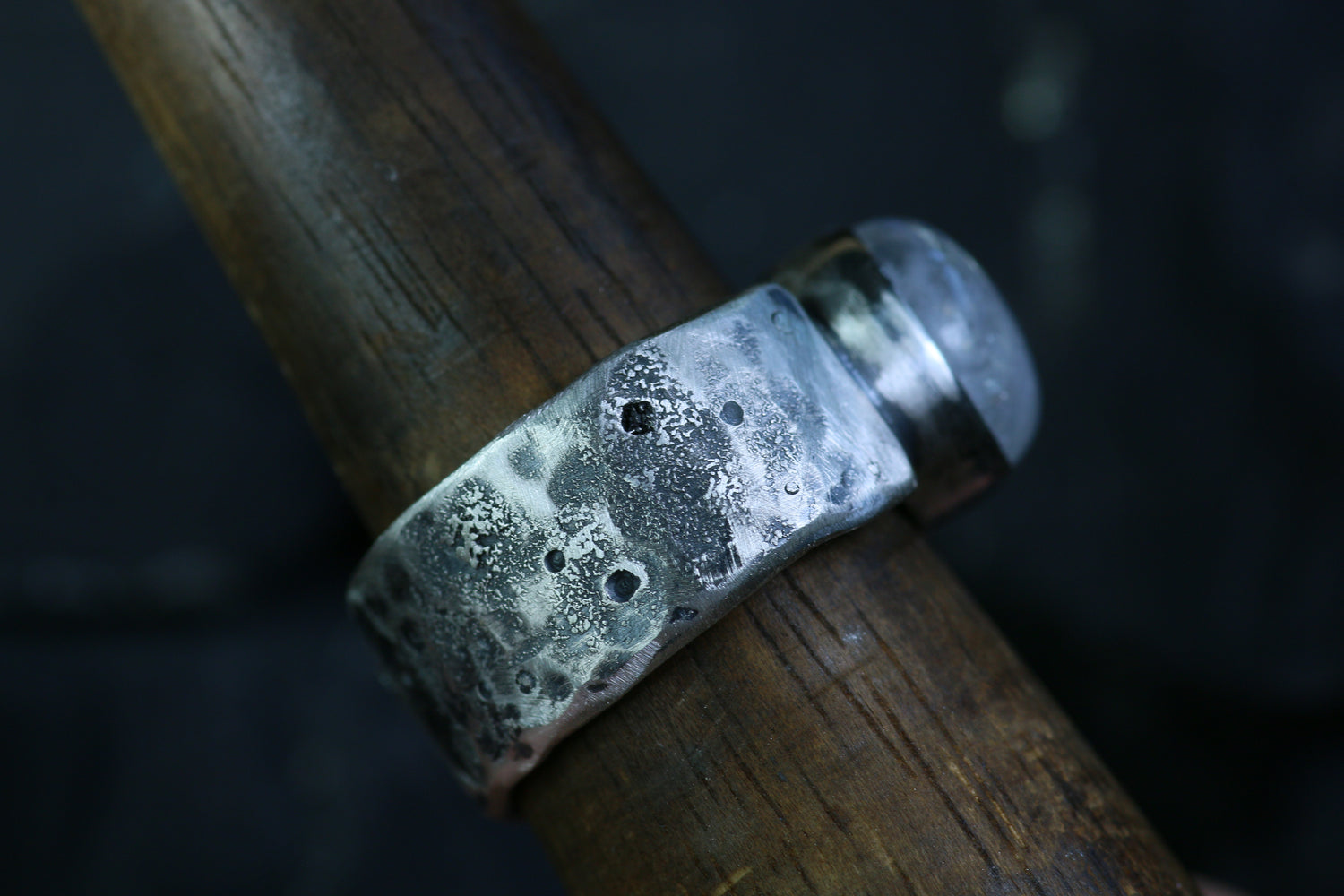 LUNA SELENA Moonstone Ring · One-of-a-kind in Sterling Silver 925