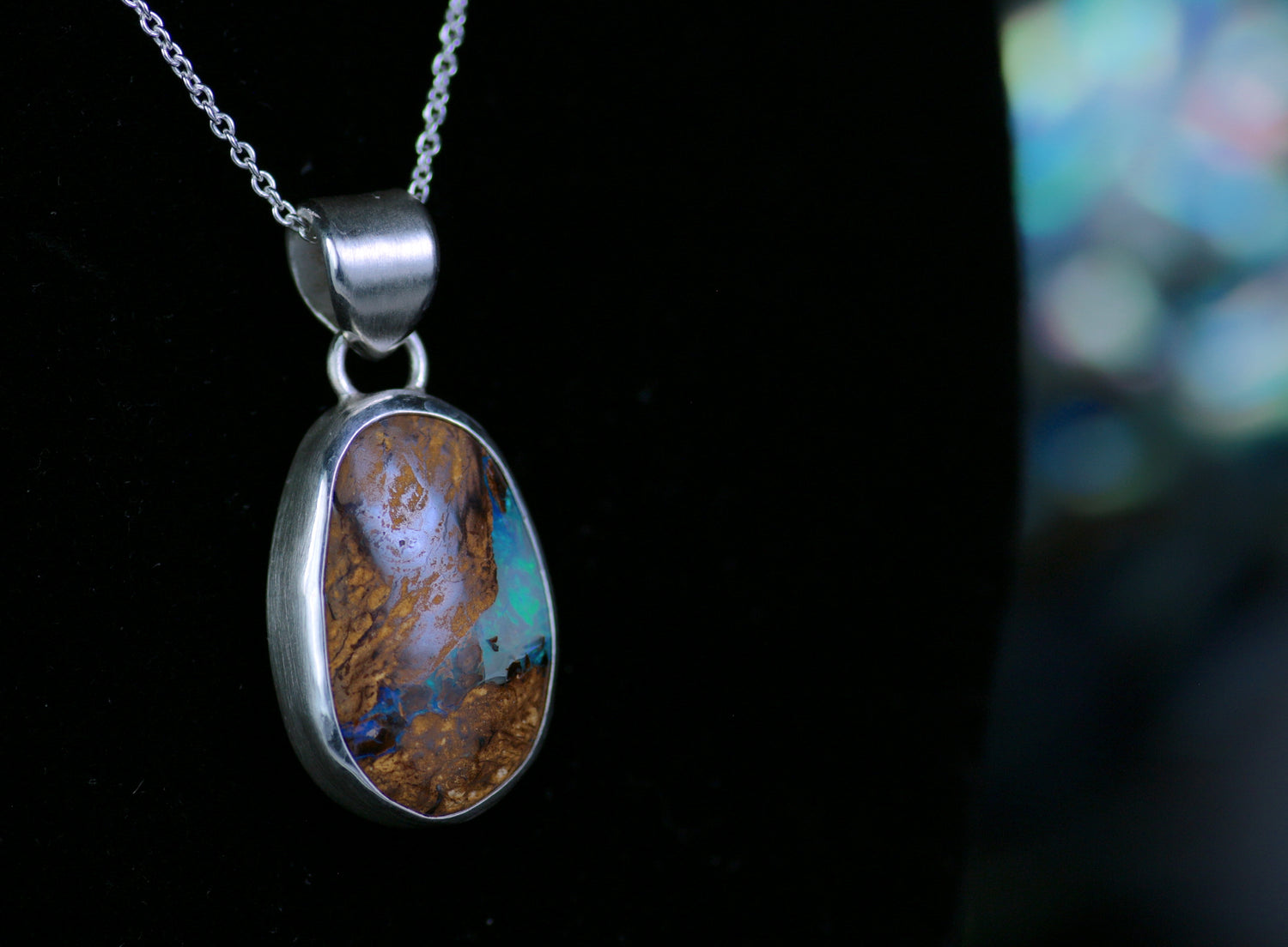 AVALON Anhänger • Designer Silberanhänger 925 mit australischem Matrixopal · Unikat