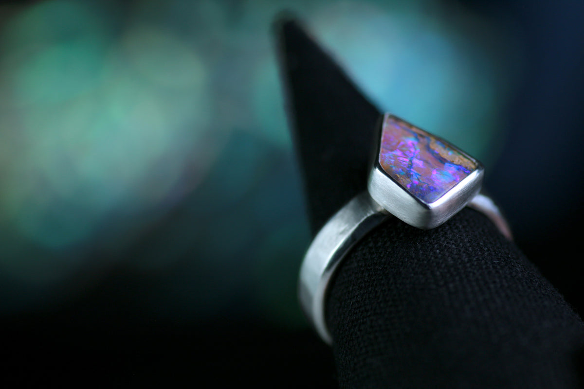 CALISTA • Designer Silberring 925 mit australischem Opal · Unikat