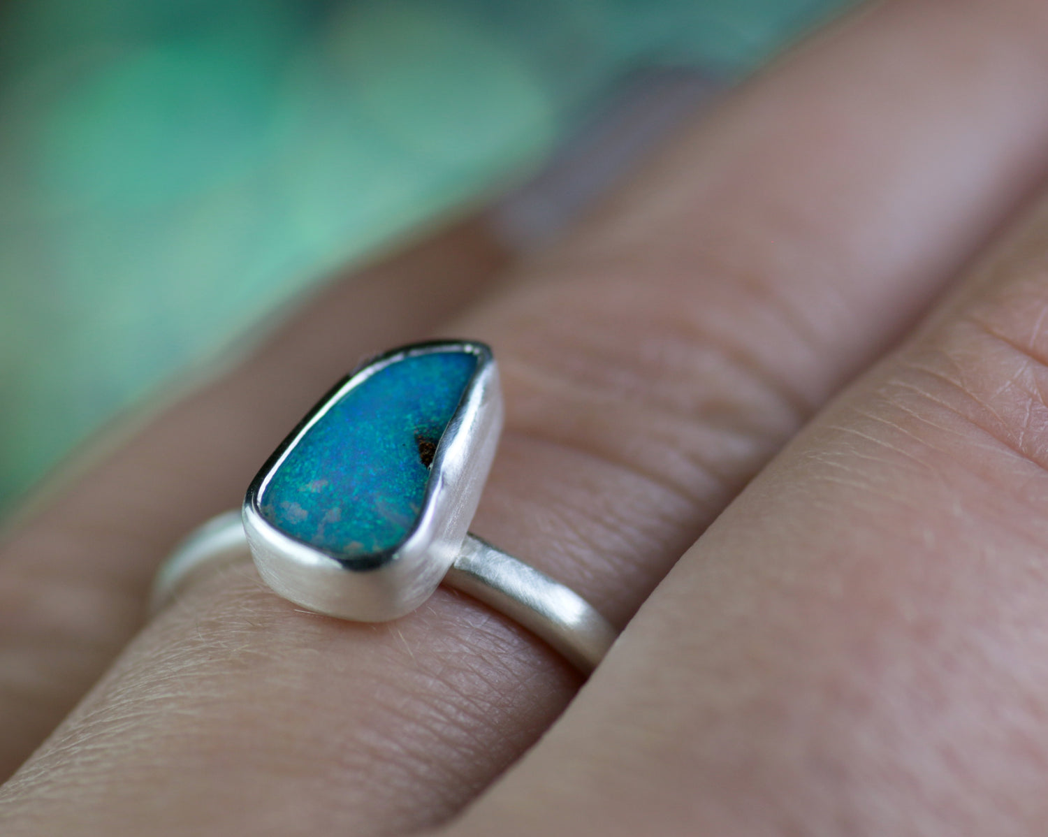 MAREA Ring • Designer Silberring 925 mit australischem Opal · Ringgrösse EU 57