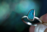 MAREA Ring • Designer Silberring 925 mit australischem Opal · Ringgrösse EU 57
